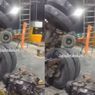 VIDEO: Tol Ciawi Porak Poranda Dihantam Truk