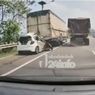 Kecelakaan Maut Mobil Tabrak Truk, 2 Orang Tewas Mengenaskan