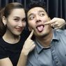 Ayu Ting Ting dan Boy William Diminta Segera Naik Pelaminan