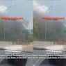 Mobil Keluarga Terbakar di Exit Tol Bogor GT Ciawi 2 Arah Jakarta SIang Ini
