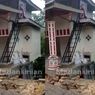 VIDEO: Detik-detik Rumah Longsor di Nias
