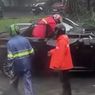 Pohon Tumbang Timpa Mobil Lexus di Pondok Indah, Pengemudi Tewas di Tempat