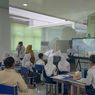Tiba di SMPN 4 Bekasi, Prabowo Tinjau Langsung Digitalisasi Pembelajaran