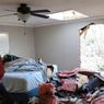 Tornado Hantam Houston, Lebih dari 100 Rumah Rusak