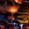 VIDEO: Kebakaran Mengerikan Hantam 5 Ruko di Kota Nanga Pinoh