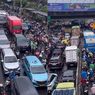 Macet Horor Lumpuhkan Jalan Daan Mogot, Kendaraan Nyaris Tak Bergerak Imbas Banjir