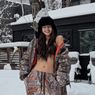 Lisa BLACKPINK Pamer Bikini di Tengah Salju, Bikin Fans Heboh