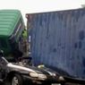 Truk Diduga Hilang Kendali di Jalan Menurun Karawang, 3 Orang Tewas