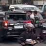 Sebuah Mobil Jadi Sasaran Amuk Massa di Jakarta Pusat