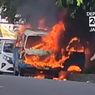 VIDEO: Angkot di Sukmajaya Depok Terbakar