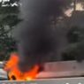 Mobil Terbakar di Tol Japek Km 5 Arah Bekasi, Lalu Lintas Sempat Tersendat