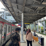 Stasiun Bekasi Timur Kembali Layani Penumpang, KRL Bekasi-Cikarang Beroperasi Normal