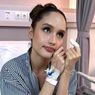 Alasan Jari Tangan Cinta Laura Dioperasi Usai Teriris Pisau