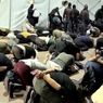 Biadab! Menteri Israel Paksa Aktivis Global Sumud Flotilla Sujud dan Dipukul Saat Ditahan