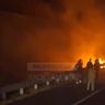 VIDEO: Bus Ludes Terbakar di Tol Madiun