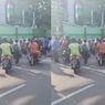 VIDEO: Mobil Hantam Sejumlah Motor saat Jemput Anak Sekolah di MTsN Bandar Lampung