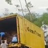 Truk Hantam Dapur MBG Sampai Hancur