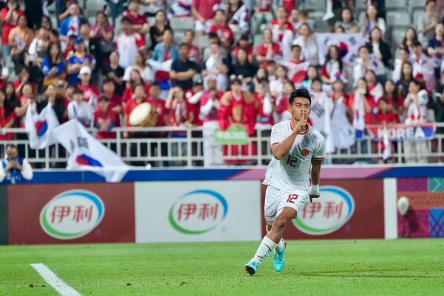 Pratama Arhan, pemain timnas Indonesia U-23 melakukan selebrasi usai menjebol gawang Korea Selatan d