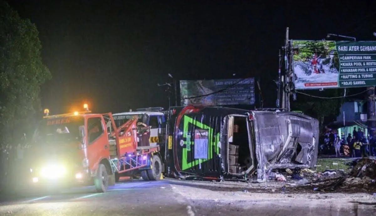 Bus pariwisata yang kecelakaan di Subang, Jawa Barat. (Antara) 