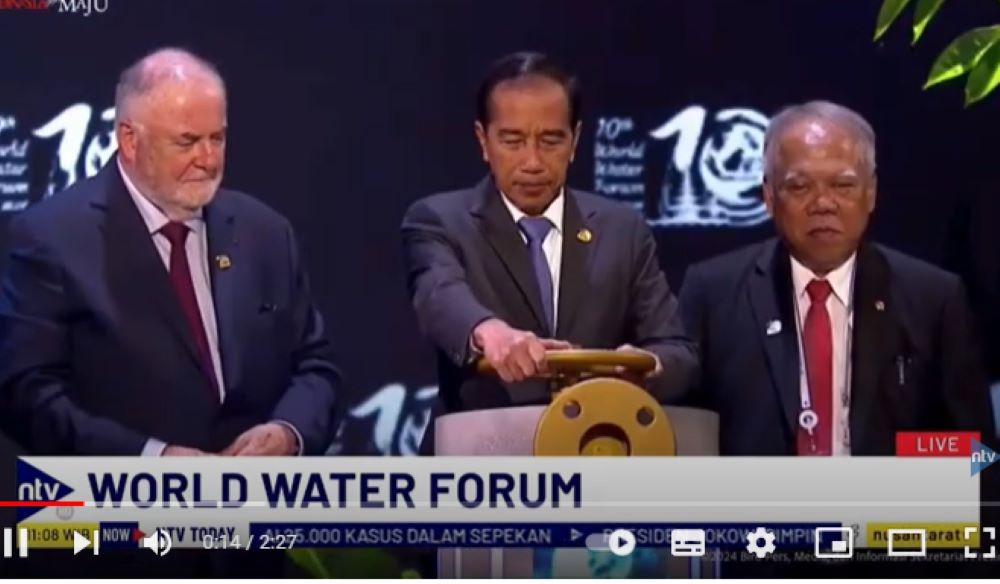 Jokowi memutar kran menandai pembukaan KTT World Water Forum ke-10 di Bali/tangkapan layar NTV