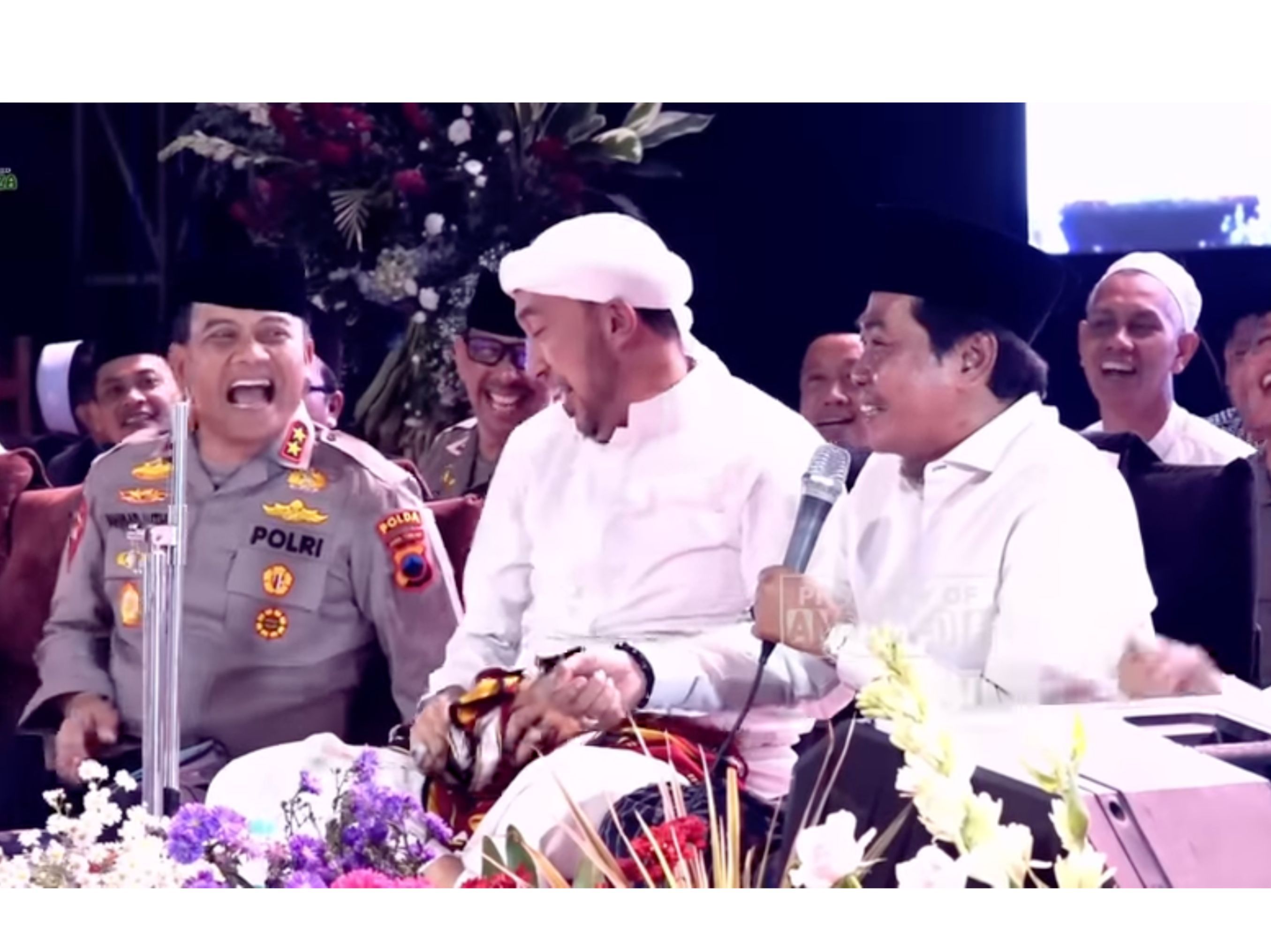 Kapolda Jawa Tengah, Habib Bidin dan Anwar Zahid <b>(Youtube Anza Channel KH. Anwar Zahid)</b>