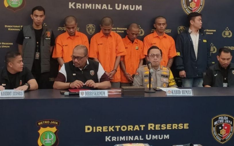 Konferensi pers Polda Metro Jaya terkait pengungkapan kasus begal casis bintara Polri. 