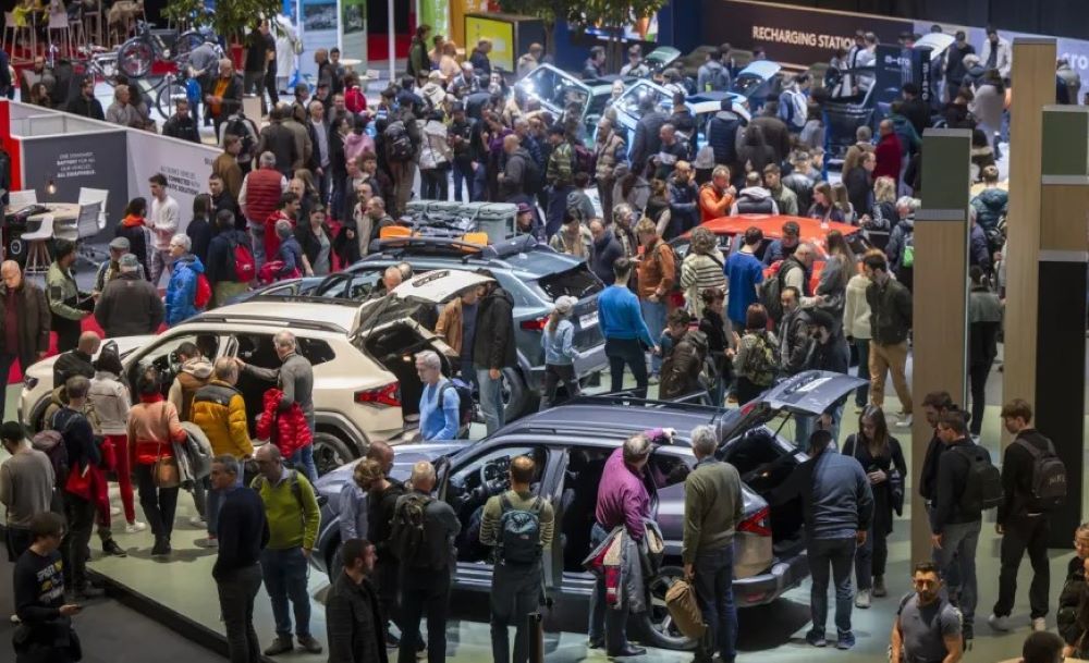 Dalam beberapa tahun terakhir, Geneva International Motor Show harus bersaing dengan acara yang lebi