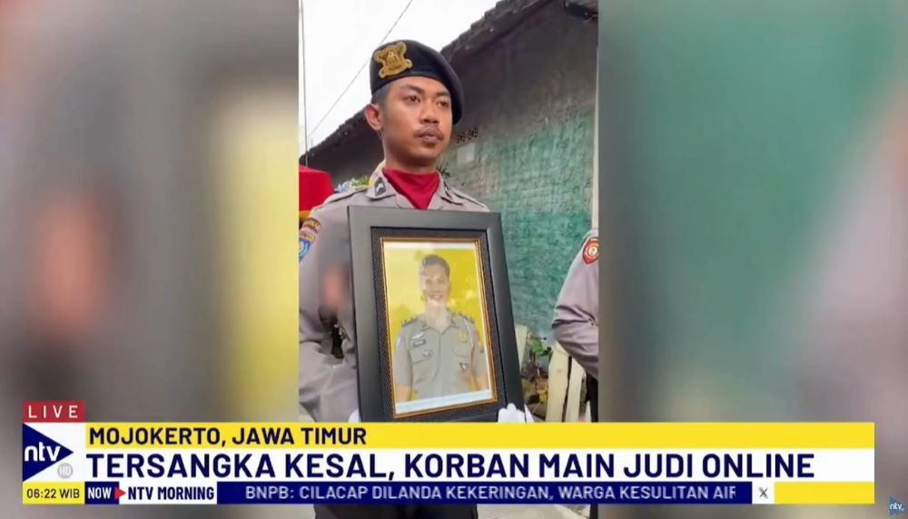 Briptu FN tersangka pelaku pembakaran terhadap sang suami, Briptu Rian Dwi Wicaksano.&nbsp;