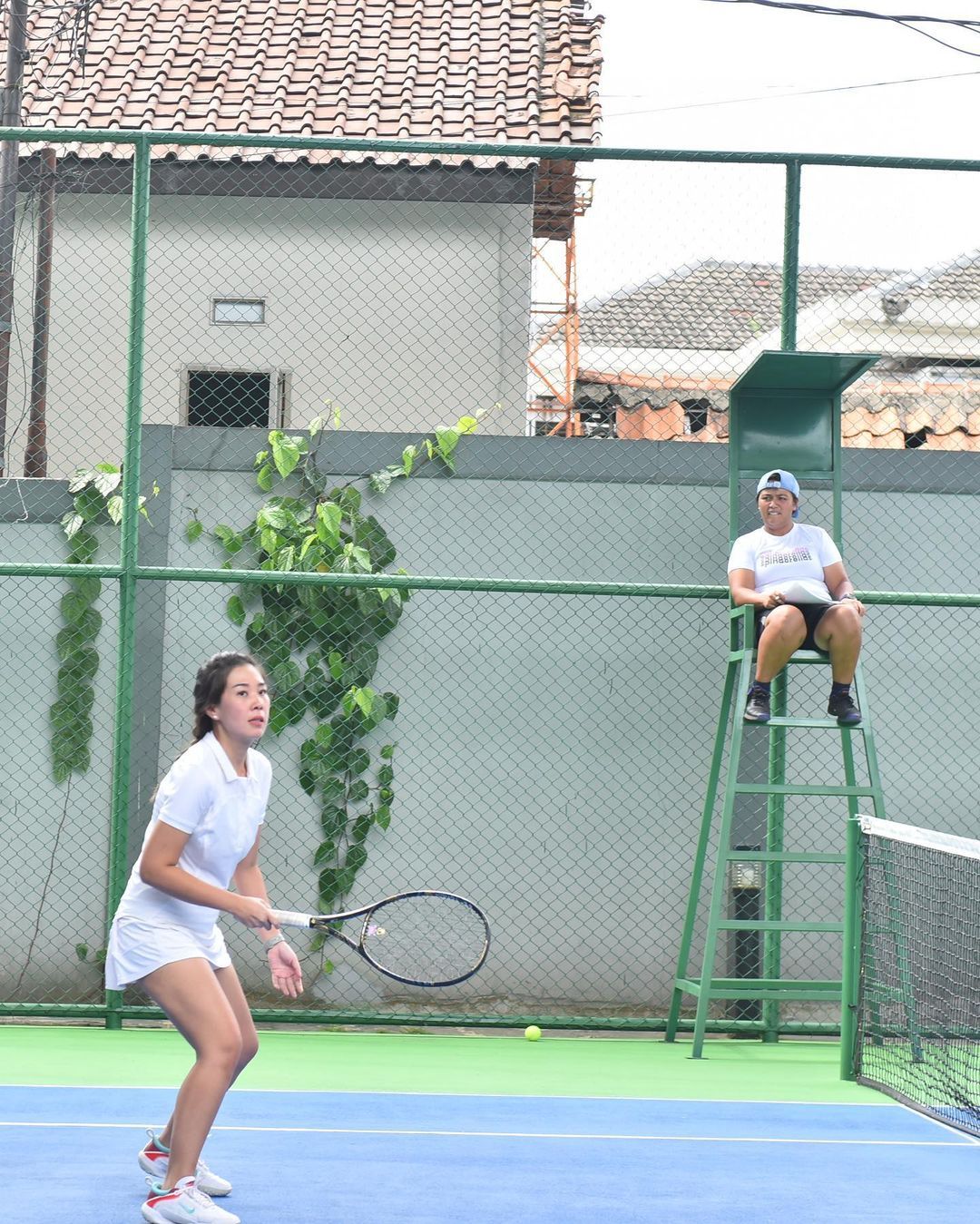 Marlene Hariman, sedang bermain Tenis <b>(Instagram)</b>