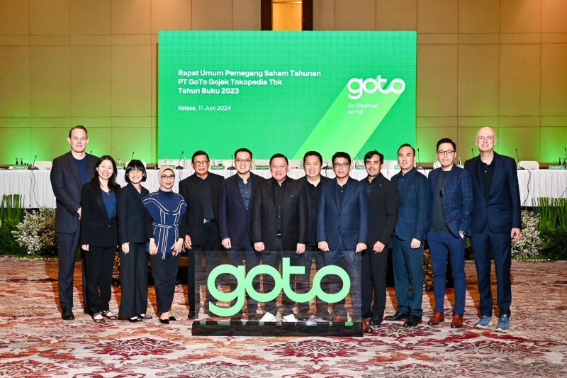 Jajaran Dewan Komisaris dan Dewan Direksi PT GoTo Gojek Tokopedia Tbk (GOTO) dalam Rapat Umum Pemegang Saham Tahunan (RUPST) dan Rapat Umum Pemegang Saham Luar Biasa (RUPSLB) di Jakarta, Selasa (11/06/2024). (GOTO)  <b>((GOTO))</b>