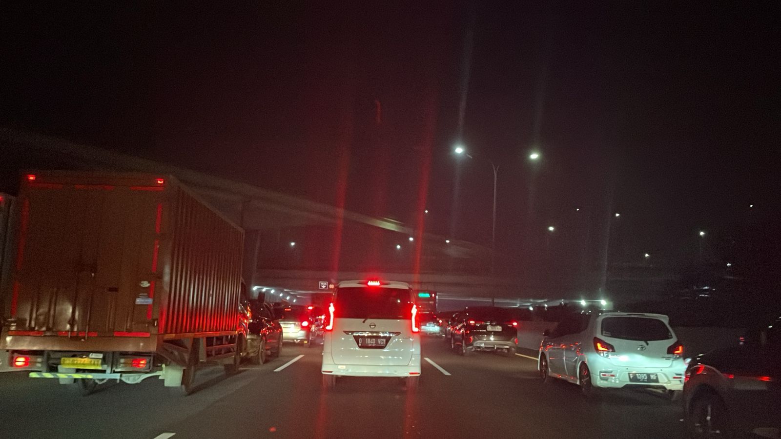 Macet Tol Jagorawi <b>(Istimewa)</b>