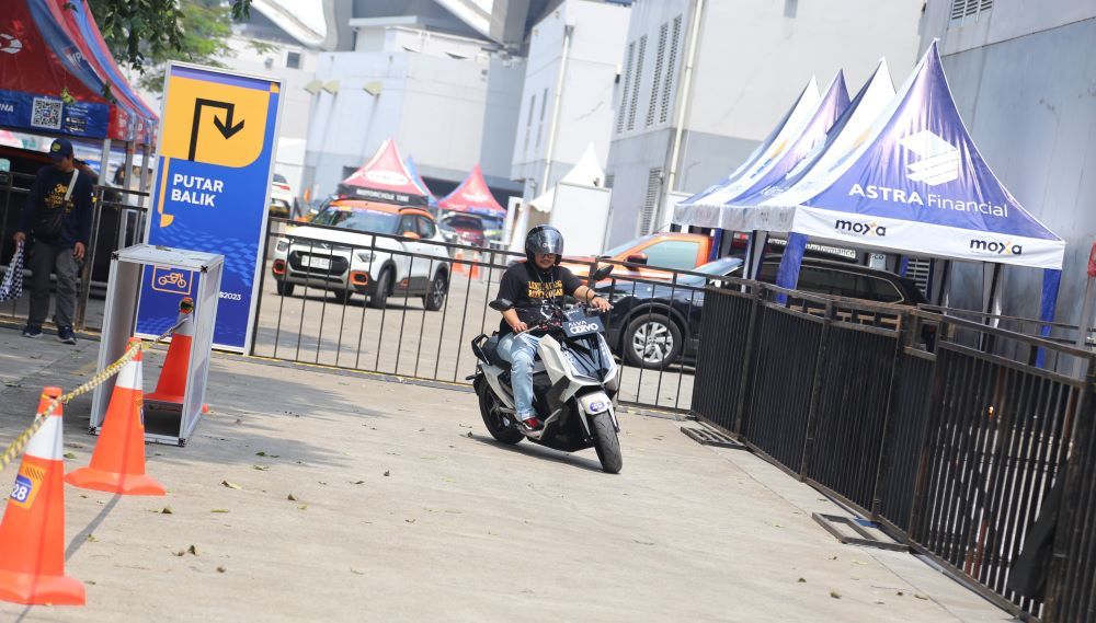 GIIAS 2024 kembali menghadirkan pengalaman menantang bagi para pengunjung dengan area test drive dan test ride. (Foto: Amara Tujuh Perjuangan)