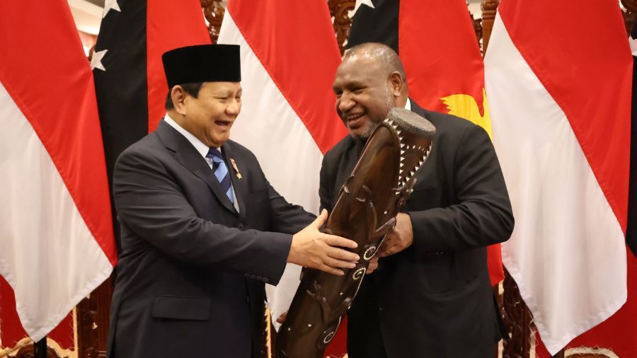 Menteri Pertahanan RI Prabowo Subianto menerima kunjungan Perdana Menteri Papua Nugini H.E. Mr. James Marape di Kementerian Pertahanan, Jakarta, Senin (15/7). <b>(dok.Istimewa)</b>