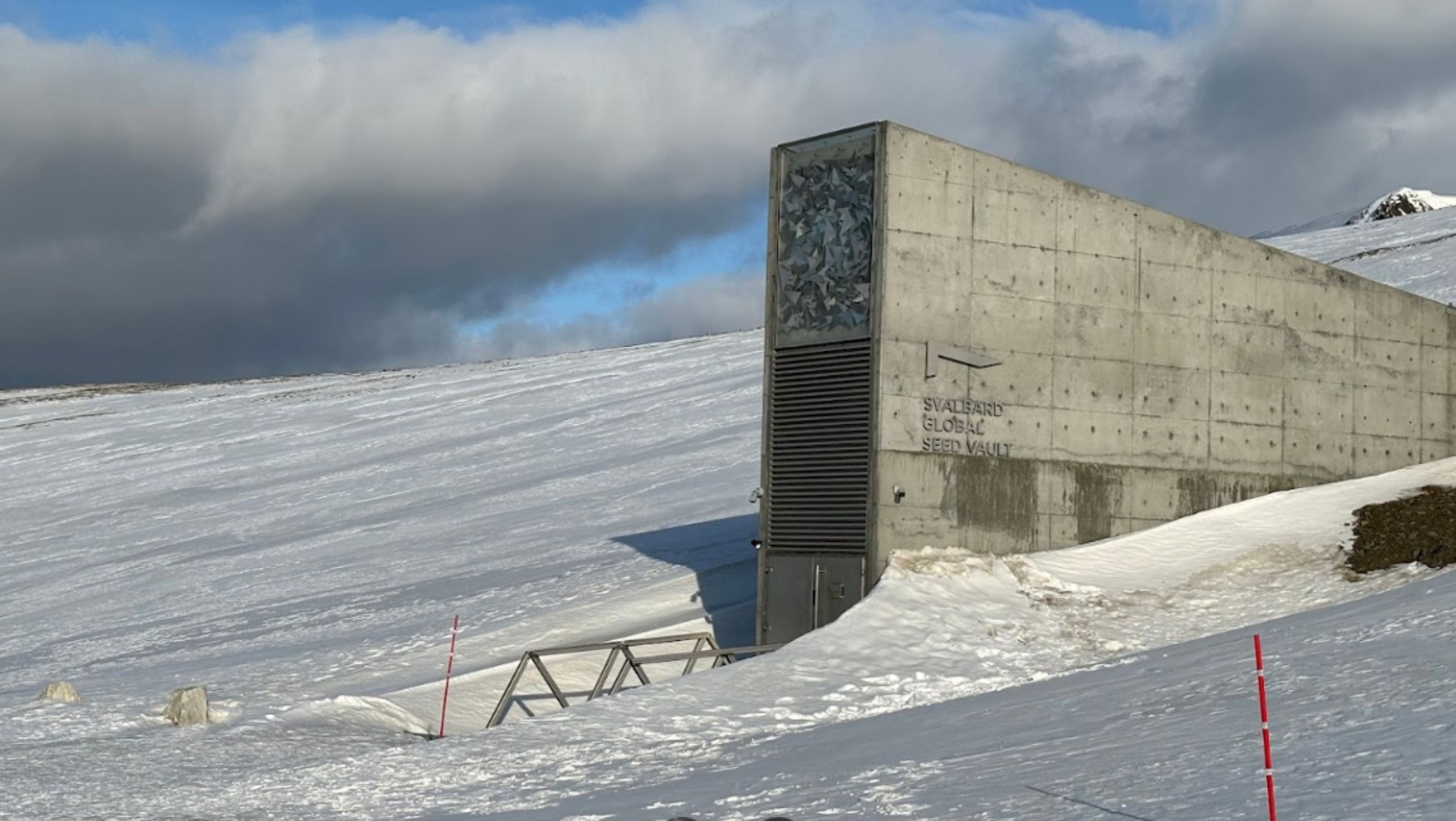 Gudang Benih Global Svalbard <b>(Google Maps)</b>