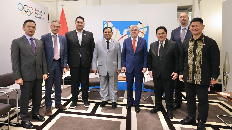 Menhan Prabowo menghadiri pertemuan penting dengan Presiden International Olympic Committee (IOC), Thomas Bach, di Hotel Du Collectionneur, Paris. <b>(Dok.Istimewa)</b>