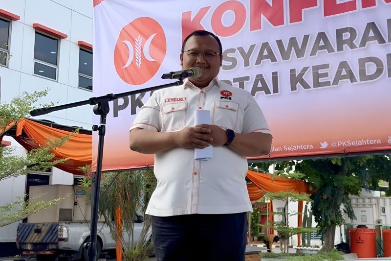 Jubir PKS Muhammad Kholid dalam konferensi pers di Kantor DPP PKS, Jakarta Selatan, Sabtu (10/8/2024).  <b>(ANTARA/Narda Margaretha Sinambela)</b>