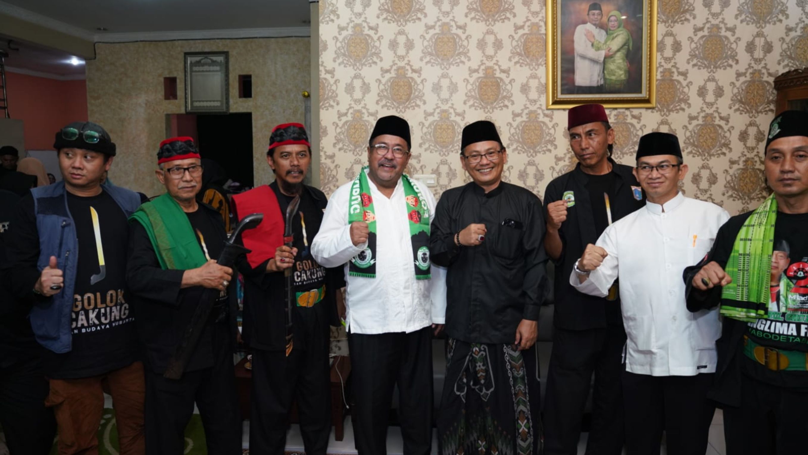 Bakal calon wakil gubernur (Cawagub) Jakarta Rano Karno bertemu dengan Ketua Umum Forum Betawi Rempug (FBR) Lutfi Hakim di Cakung, Jakarta Timur, Jumat (6/9/2024). <b>(Dok.Istimewa)</b>