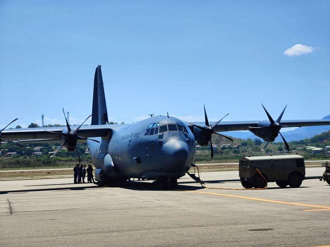 Pesawat Hercules yang ditumpangi Paus Fransiskus <b>(IG @vaticannews)</b>