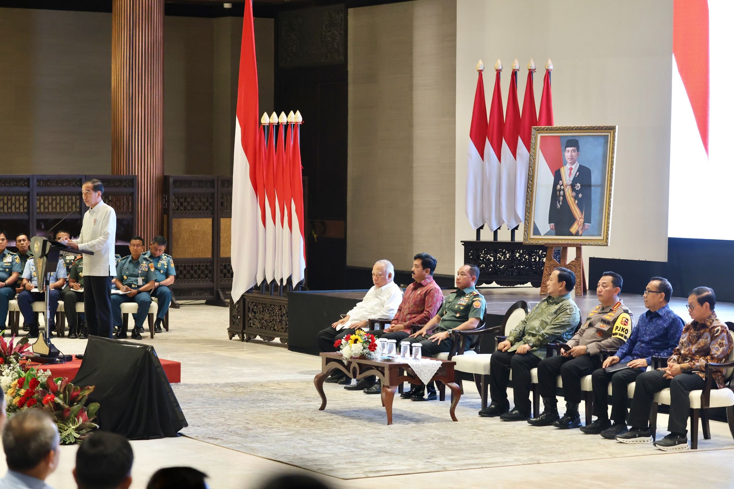 Jokowi sebut Presiden terpilih Prabowo Subianto akan mendorong keberlanjutan dan percepatan pembangunan Ibu Kota Nusantara (IKN).  <b>(istimewa)</b>