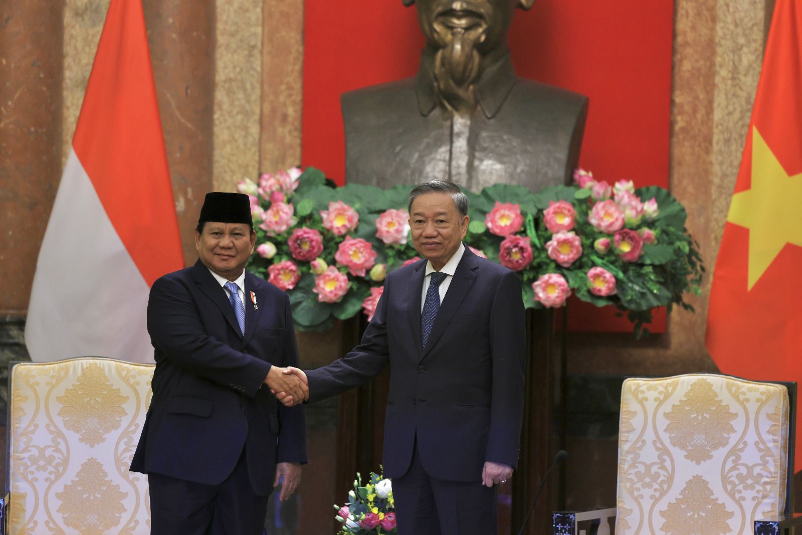 Menteri Pertahanan (Menhan) RI Prabowo Subianto melakukan pertemuan dengan Presiden Vietnam H.E. T&ocirc; L&acirc;m