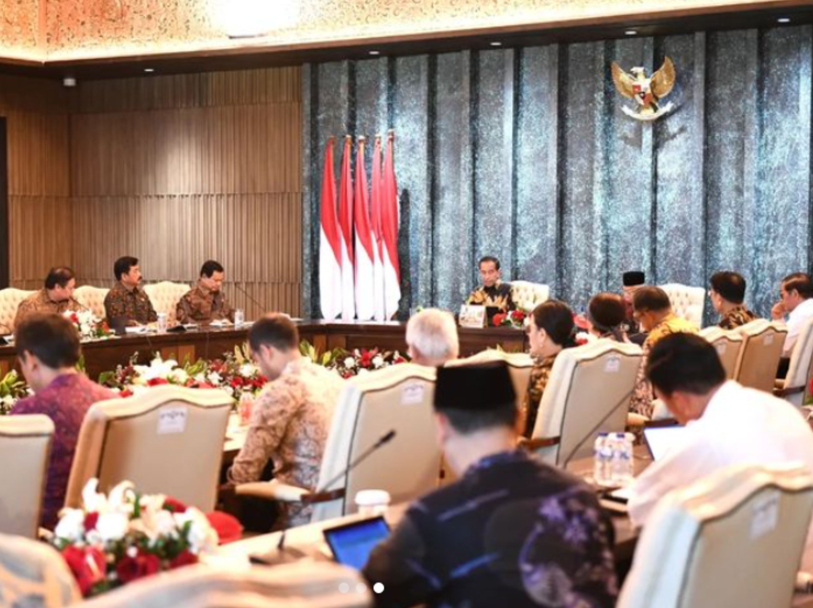  Sidang Kabinet Paripurna terakhir bagi Kabinet Indonesia Maju periode 2019-2024.  <b>(instagram Jokowi)</b>