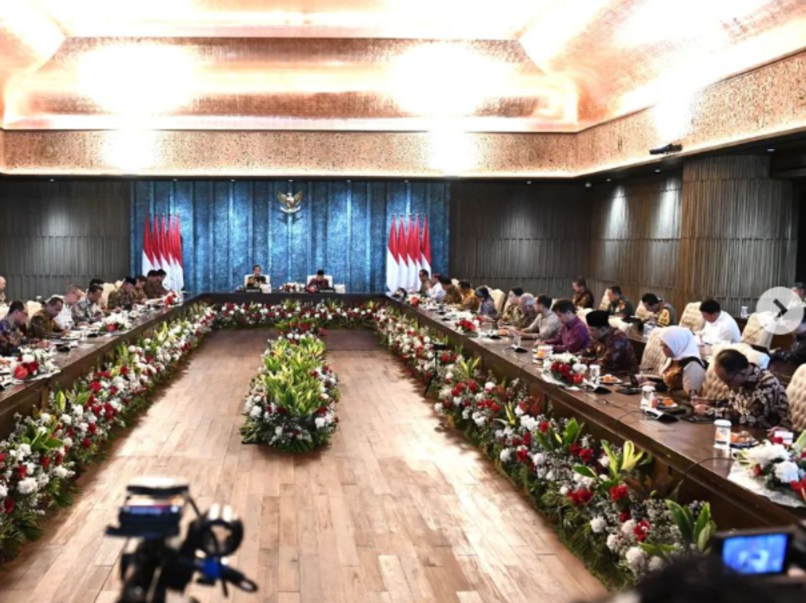  Sidang Kabinet Paripurna terakhir bagi Kabinet Indonesia Maju periode 2019-2024.  <b>(instagram Jokowi)</b>