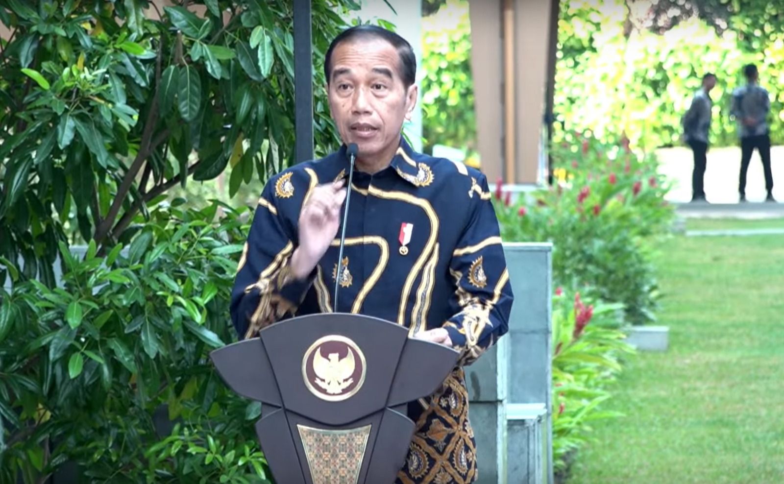 Presiden Joko Widodo (Jokowi) saat meresmikan Kawasan Indonesia Islamic Center di Menara Danareksa