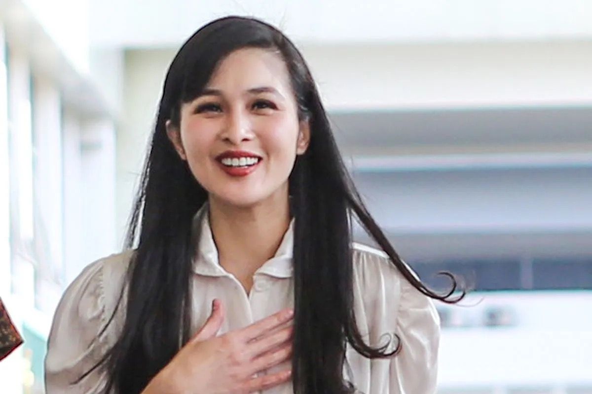 Sandra Dewi saat diperiksa Kejaksaan Agung terkait kasus suaminya Harvey Moeis dengan dugaan korupsi tata niaga timah di wilayah Izin Usaha Pertambangan (IUP) PT Timah tahun 2015-2022. <b>(Antara)</b>