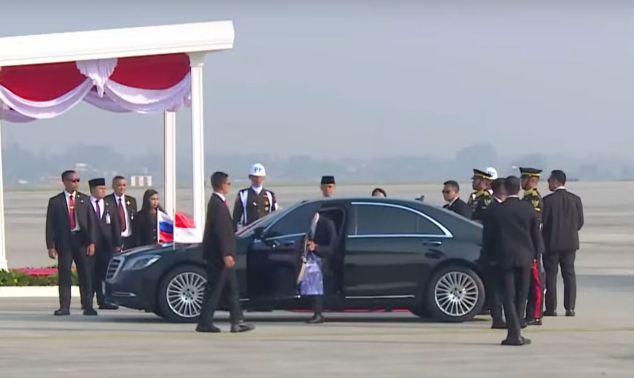 Wakil Pertama PM Rusia Denis Manturov tiba pertama di Bandara Internasional Soekarno-Hatta jelang pelantikan Prabowo-Gibran/Ist