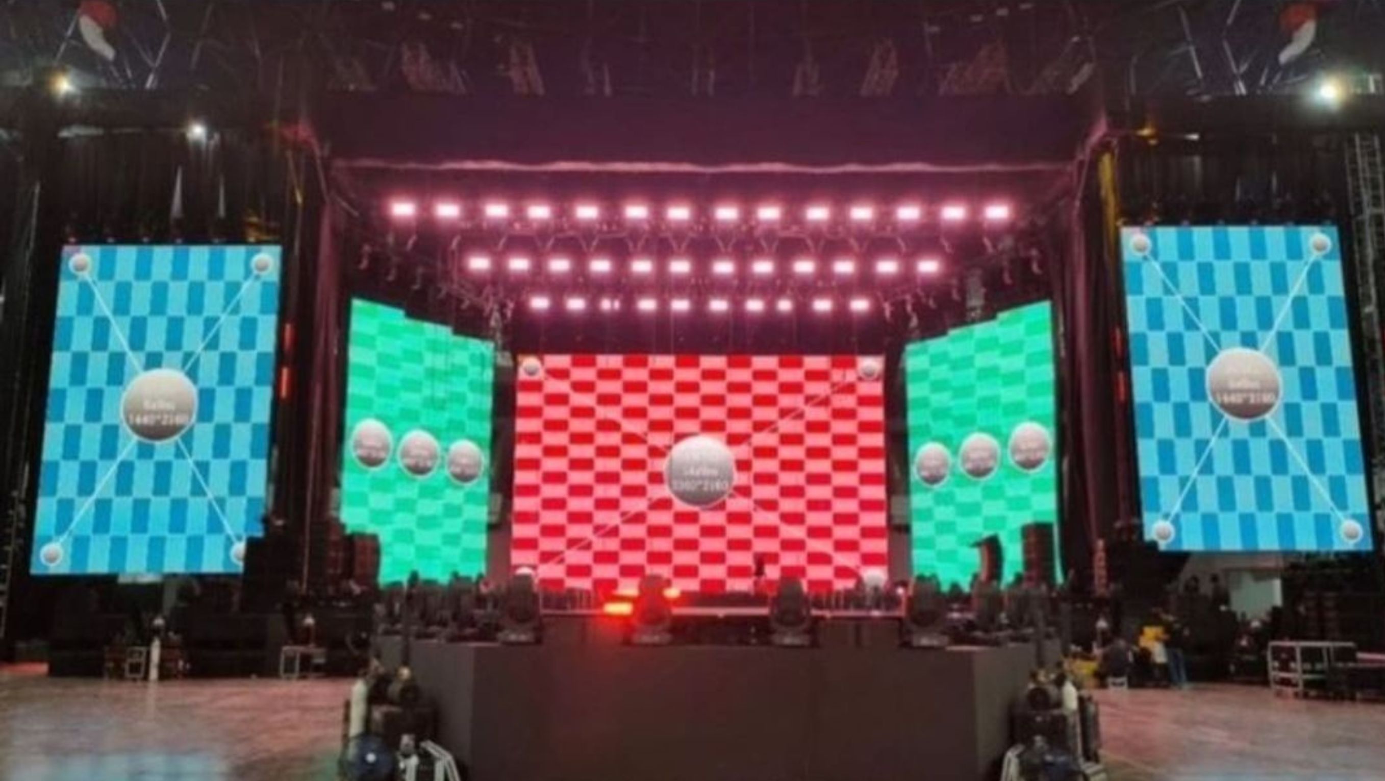 Panggung konser Dua Lipa di Jakarta. <b>(Mata Elang Productions)</b>