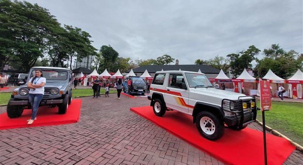 Pameran modifikasi mobil Daihatsu berbagai model baru hingga lawas di Kumpul Sahabat Medan. (Foto: Istimewa)