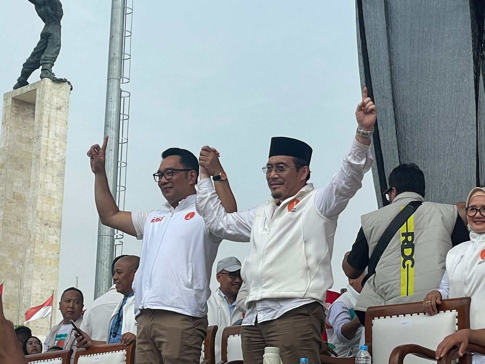 Pasangan calon gubernur dan wakil gubernur DKI Jakarta Ridwan Kamil dan Suswono menggelar kampanye akbar di Lapangan Banteng, Jakarta Pusat, Sabtu 23 November 2024.