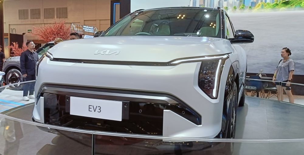 Kia EV3 sendiri merupakan kendaraan listrik Kia ketiga yang diperkenalkan di Indonesia.(Foto: Adiantoro/NTV)