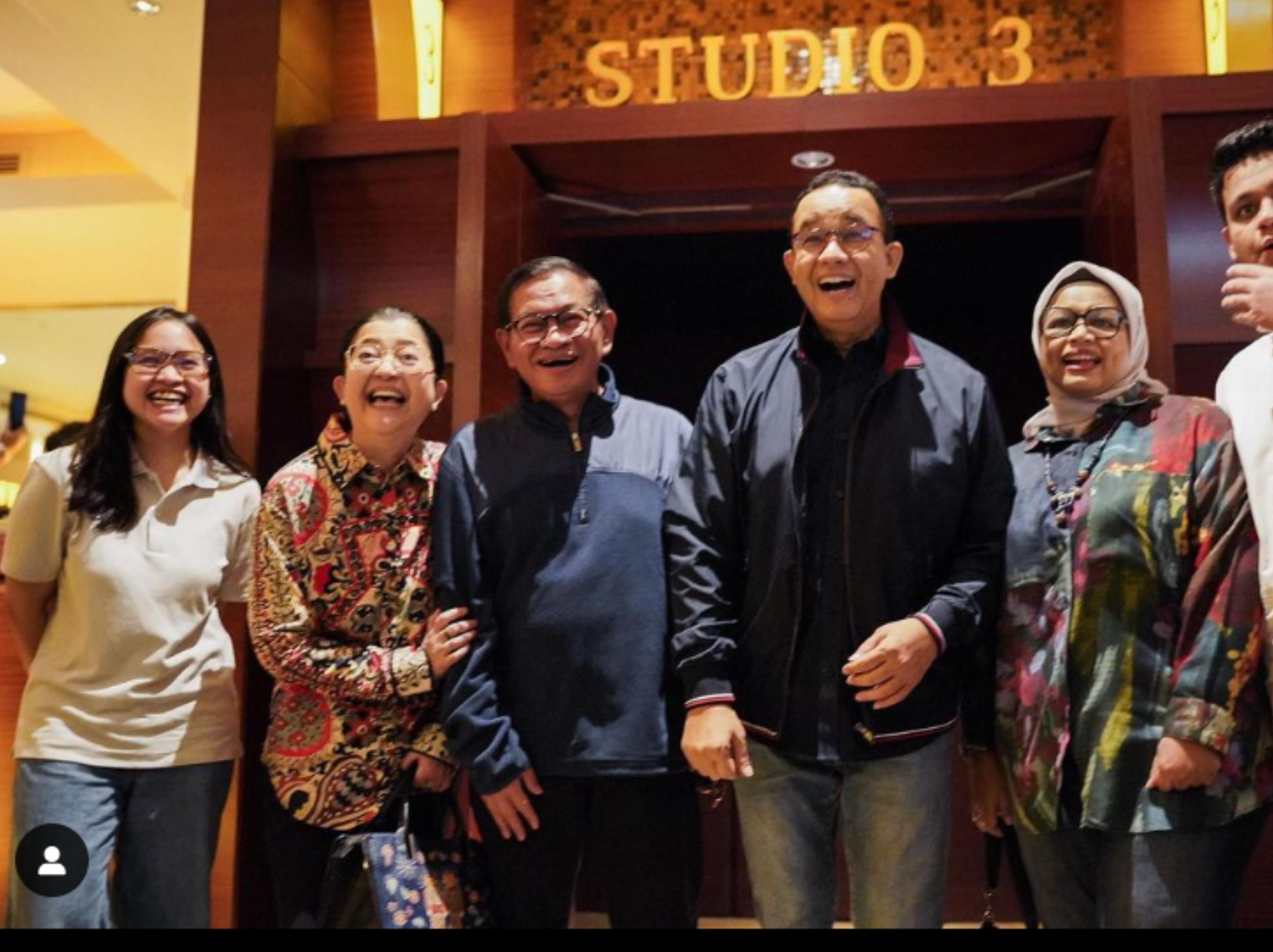 ,Pramono Anung nonton bioskop bareng Anies Baswedan <b>(IG PRAMONO)</b>